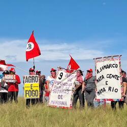 Mulheres Sem Terra ocupam terras da Samarco, em Anchieta (ES). Foto: MST-ES